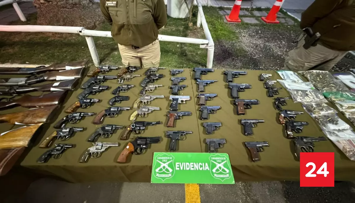#Nacional 

Carabineros incauta 113 armas de fuego y más de 2 mil municiones en San Bernardo

Más detalles⬇️