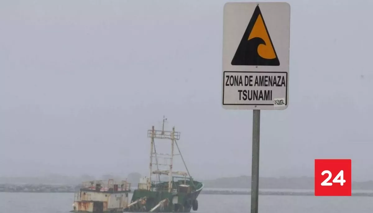 ⭕ #ÚltimoMinuto

SHOA descarta tsunami en Chile tras fuerte sismo en la zona central

Más detalles⬇️