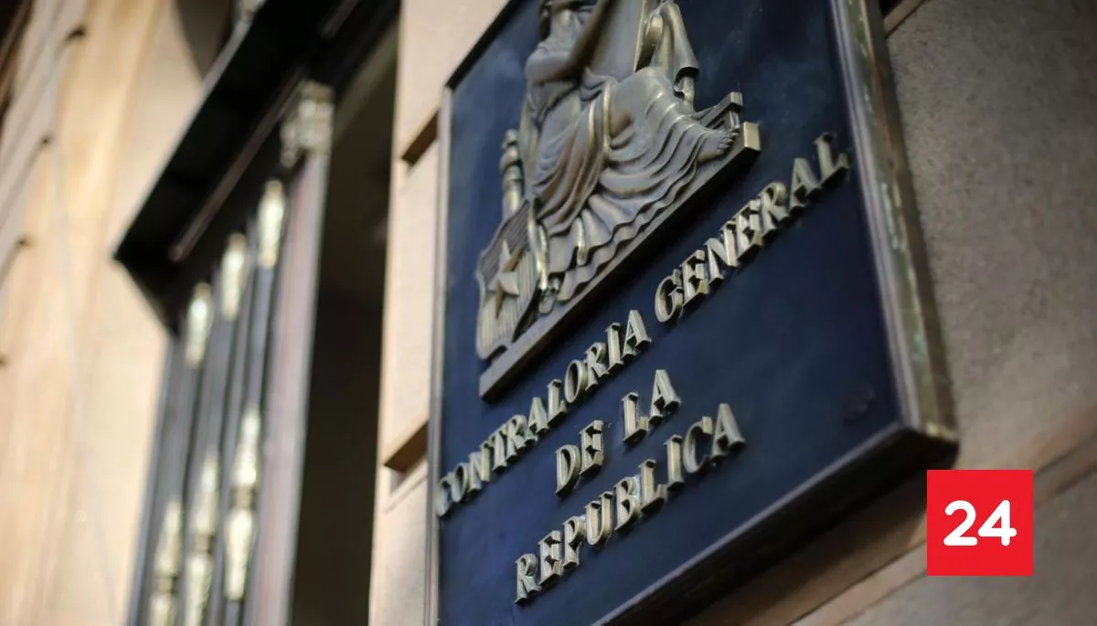 #Política 

Contraloría apercibe a 15 alcaldes por no actualizar su patrimonio: arriesgan multas y destitución 

Más detalles ⬇