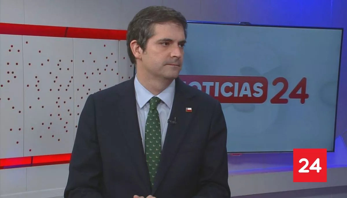 #Entrevistas24 

Subsecretario Rodríguez y revisión de mochilas: “El colegio no tiene la obligación de incorporarlo a su reglamento si no quiere” 

Más detalles ⬇