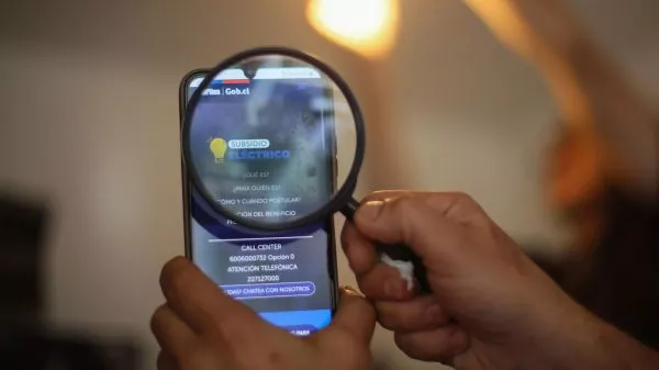 Celular mostrando el subsidio eléctrico