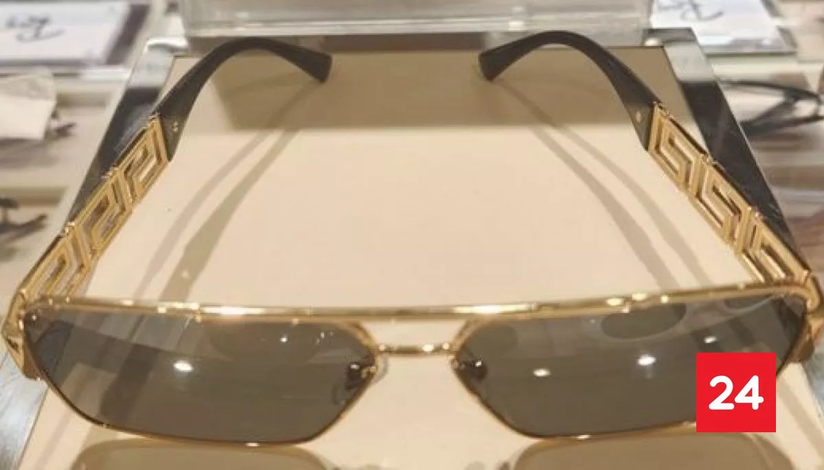 #Internacional 

Chileno arriesga 7 años de cárcel por robar lentes de sol en aeropuerto de Singapur

Más detalles ⬇
