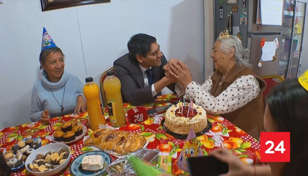 ✨ #Tendencias 

La inesperada llegada de Danny Linares al cumpleaños de Doña Flor 

Más detalles ⬇
