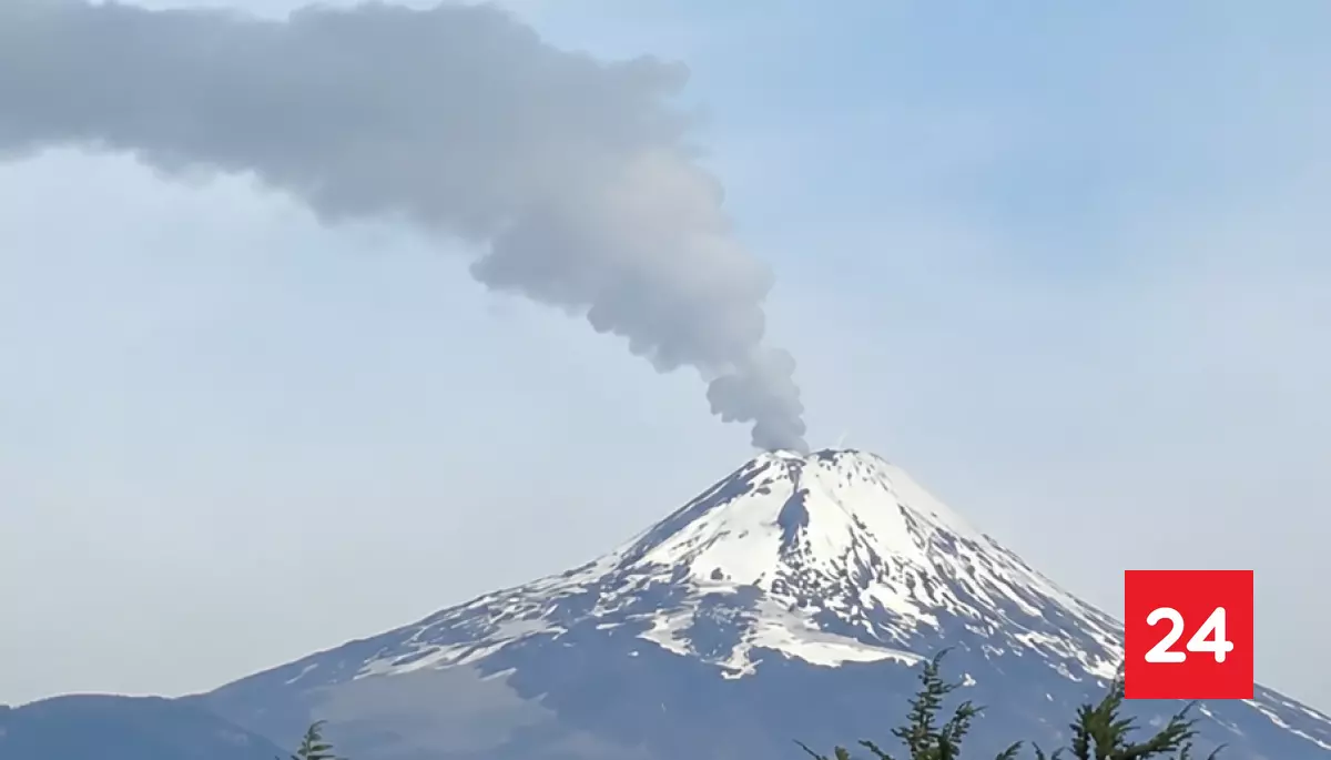 #Regiones 

SERNAGEOMIN registra actividad superficial en Volcán Villarrica 

Más detalles ⬇