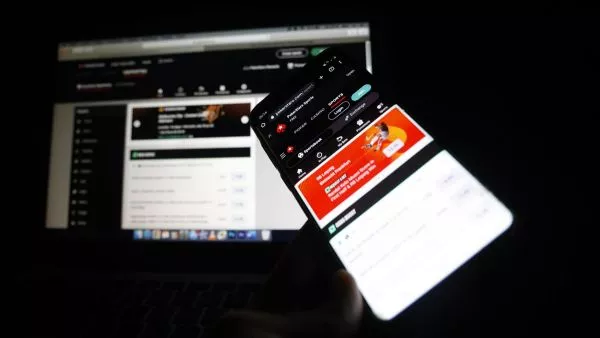 Independencia toma medidas contra apuestas online en recintos municipales: Serán bloqueados El alcalde Agustín Iglesias anunció medidas para limitar la exposición de niños y familias a plataformas de juego digital.