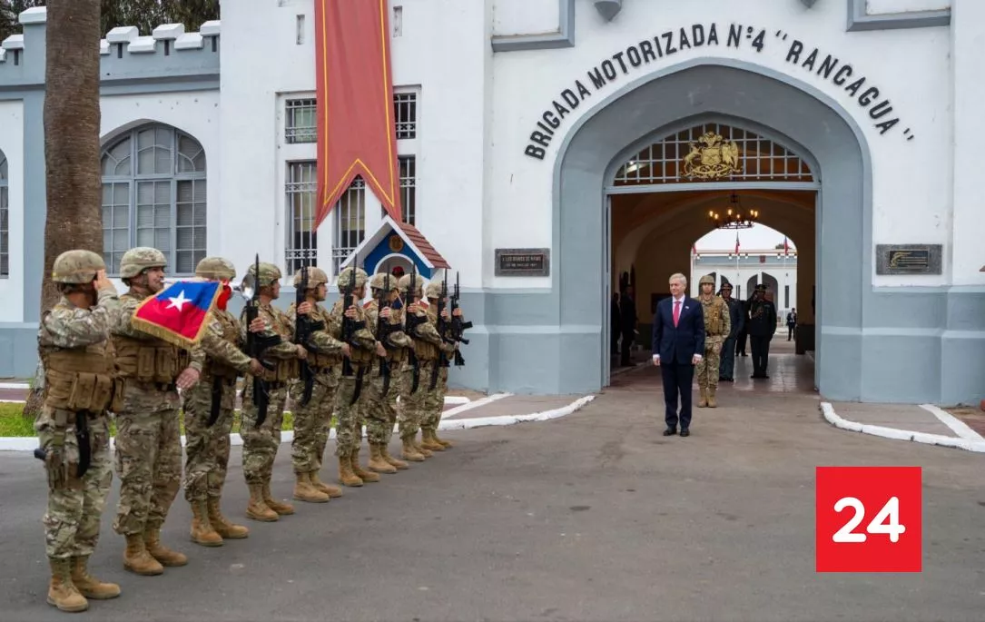 #Regiones 

Presidente Kast participa en desfile por toma de