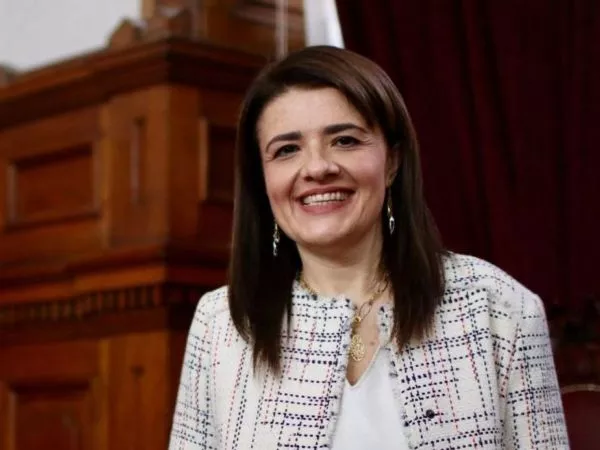 Verónica Sabaj en el centro de justicia