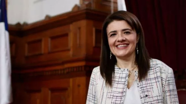 Verónica Sabaj en el centro de justicia