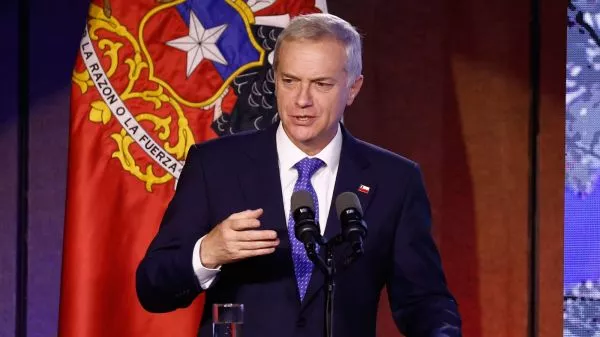 Presidente José Antonio Kast en un punto de prensa