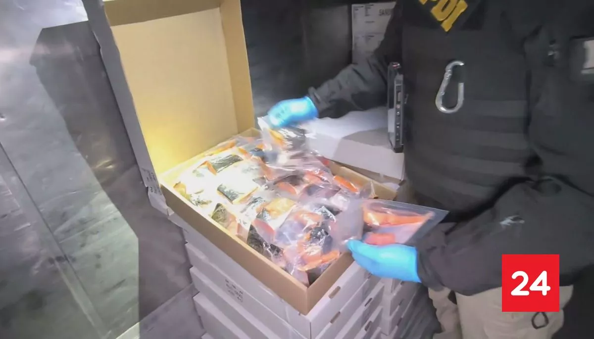 #Regiones 

Valdivia abre sumario por funcionario detenido e