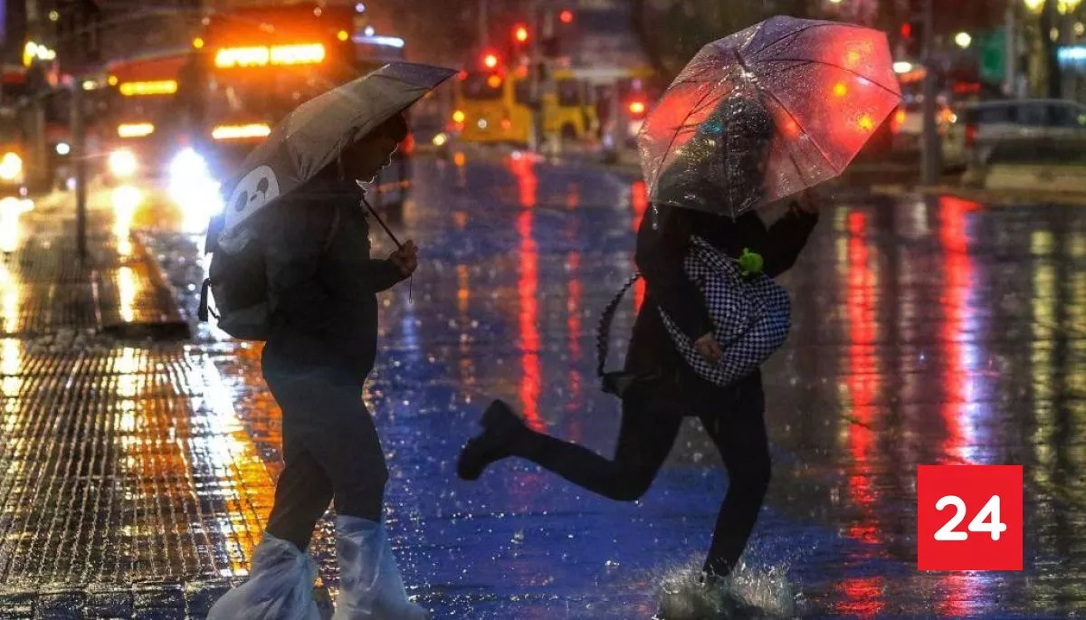 #TVTiempo 

Lluvias en Santiago: confirman el horario en que