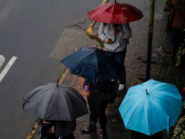 Pronóstico del tiempo y lluvias hoy: Todo sobre el sistema frontal en Santiago