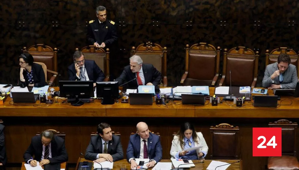 #Política 

Cámara de Diputados respaldó eliminar la irrenun