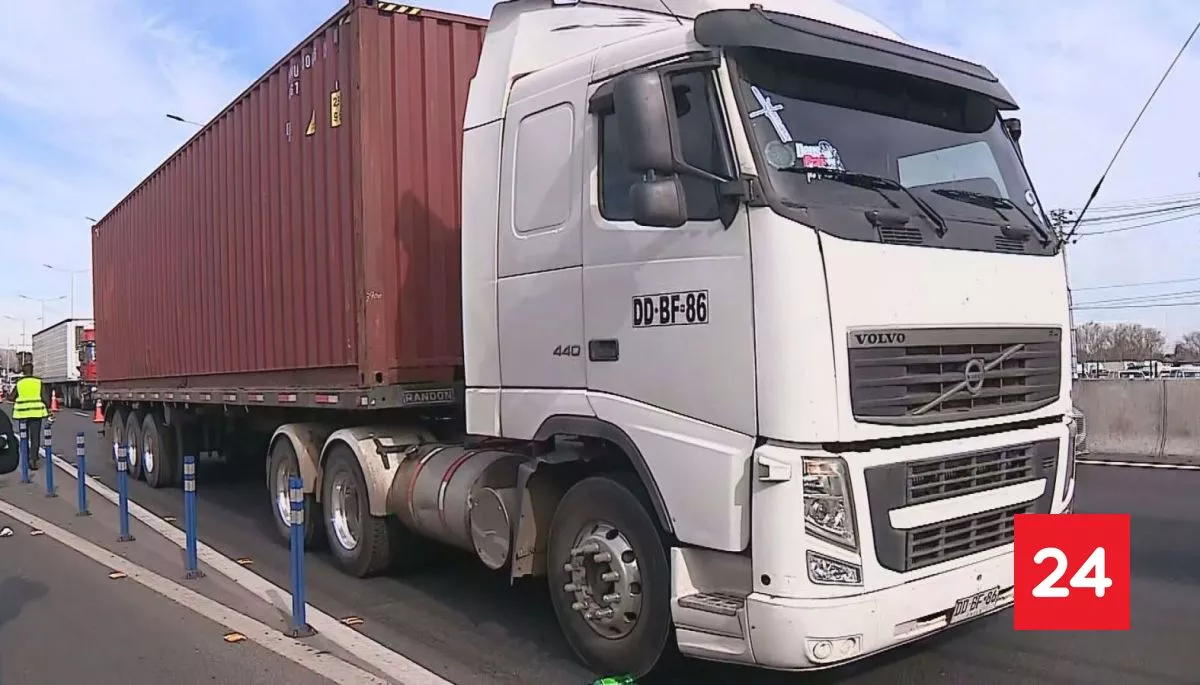 #Nacional 

Frustran robo de camión cargado con wh
