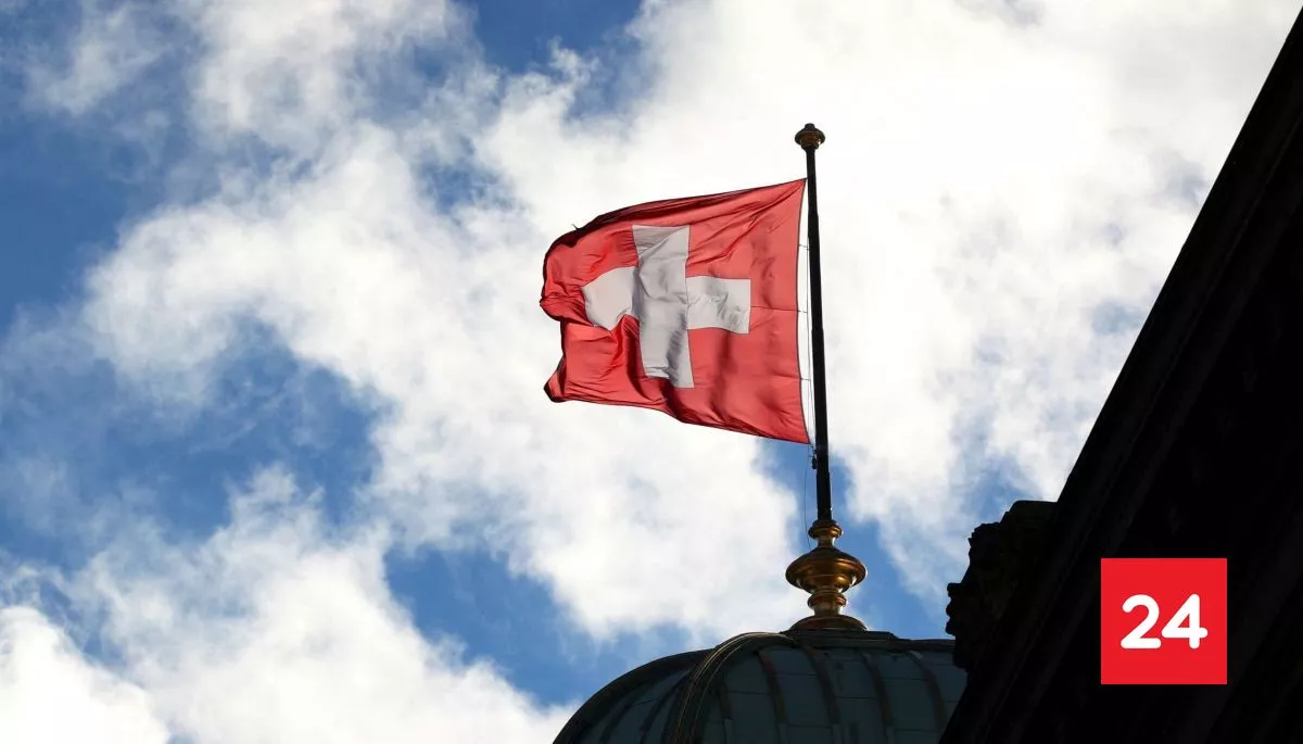 #Internacional 

"No a una Suiza con más de 10 millones": el