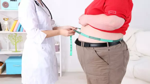 Obesidad en Chile: 31% de los adultos vive con esta condición, según la OCDE Especialistas advierten que el aumento de la obesidad no responde únicamente a la alimentación, sino también a factores sociales, económicos y culturales que afectan los hábitos de vida.
