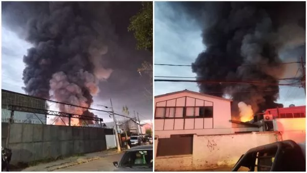 Incendio en acopio de neumáticos en Cerrillos provoca densa nube de humo en Santiago Debido a la combustión de neumáticos, la nube de humo generada por el incendio puede verse desde distintos puntos de Santiago.