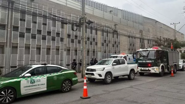 Trabajador muere tras caída de montacarga al interior de liceo en Copiapó