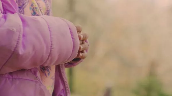 Caso niños haitianos: 85% cree que es grave y 58% considera que se trata de tráfico de menores, según Cadem En tanto, un 89% afirmó tener conocimiento que la Fiscalía está investigando el ingreso de los menores.