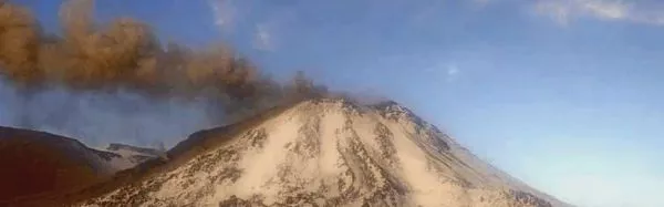 Nevados de Chillán con actividad volcánica