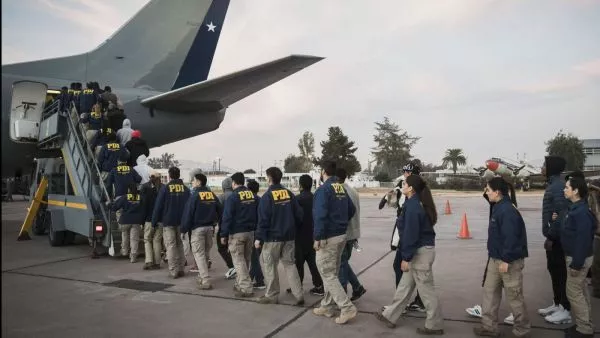 Gobierno concreta quinto vuelo y suma más de 1.000 expulsiones en 2026 Entre los expulsados había personas con antecedentes por delitos graves, como homicidio, secuestro con violación, tráfico de drogas y robos violentos.