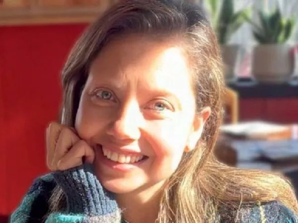 Profesora de 41 años enfrenta su tercer cáncer en 10 años y necesita reunir $140 millones