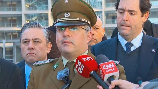 "Me vi obligado a repeler un ataque": se entregó carabinero (r) condenado por cegar a manifestante en estallido social Pablo Carvajal Díaz dijo que "la fiscal Chong logró dar vuelta y convertirme a mí en la persona que realizó un tiro no defensivo, sino que con las ganas de dañar".