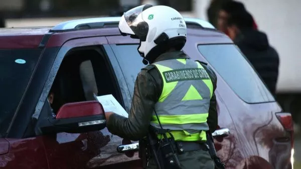 Restricción vehicular: revisa las patentes que no podrán circular este viernes 26 de junio La medida regirá de lunes a viernes, a excepción de feriados, entre las 07:30 y 21:00 horas en las calles de la provincia de Santiago y en las comunas de San Bernardo y Puente Alto.