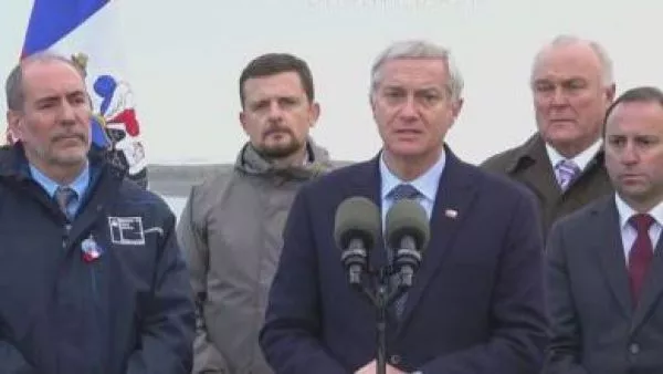 “No corresponde”: Gobierno responde a Petro tras críticas por discusión de Presidente Kast en Villarrica En tanto, el Mandatario sostuvo que sobre el encuentro con la mujer “no me enfrasqué en ninguna discusión”.