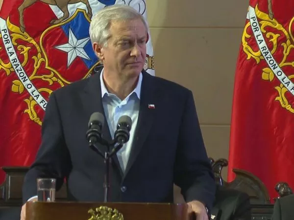 Presidente Kast por FF.AA