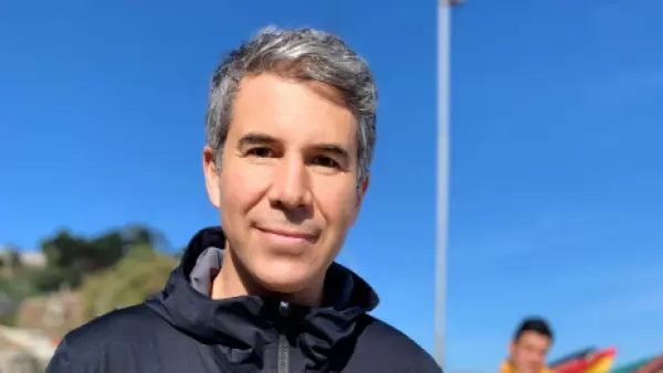 Gonzalo Feito y audiencia fijada por Fiscalía: “No hay ningún antecedente de violencia intrafamiliar. No existe, ni siquiera WhatsApp" El periodista también señaló que no ha buscado conocer los motivos detrás de la denuncia y que ese aspecto está siendo abordado por sus representantes legales.