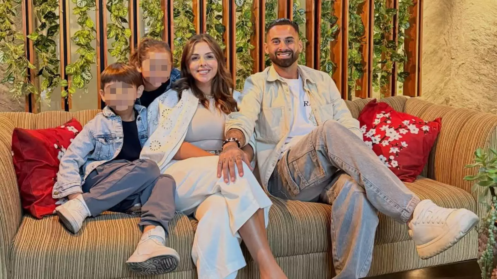 Lucas Trejo junto a su familia