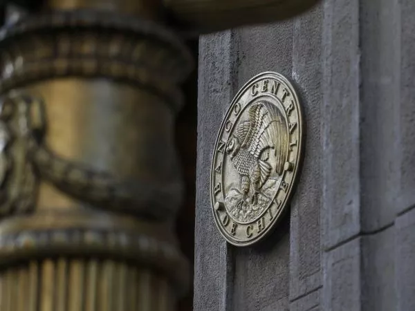 Economía chilena sigue a la baja: Imacec de mayo sumó quinto mes consecutivo en 