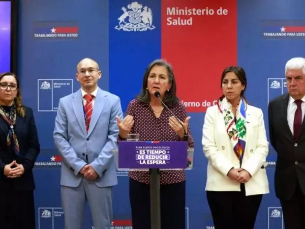 Minsal logra reducir listas de espera oncológica en un 97%