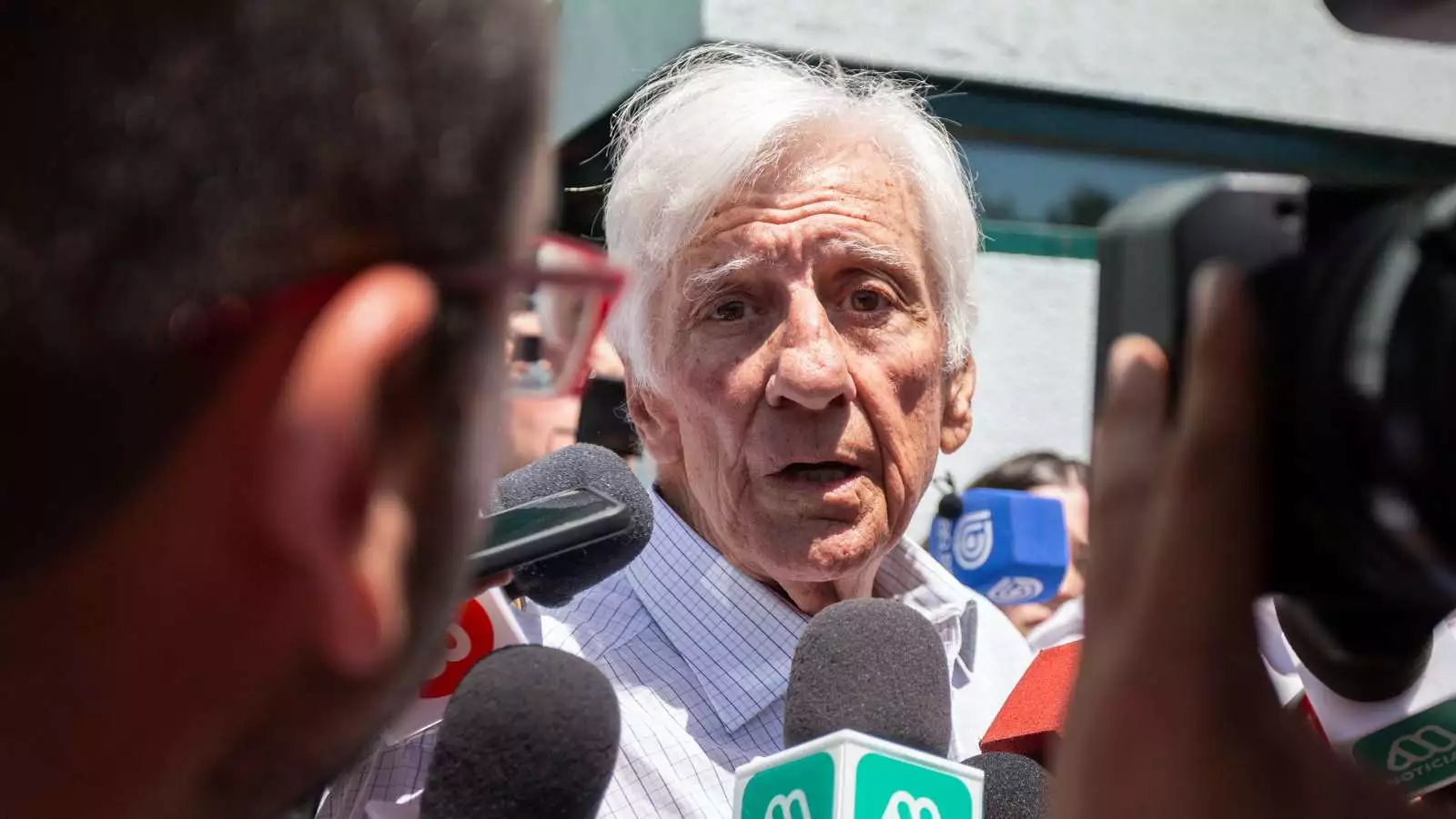 Raúl Torrealba saliendo de prisión preventiva.