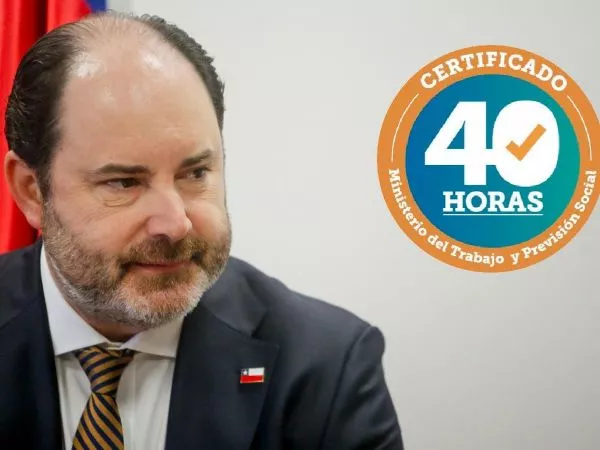 Ministro del Trabajo y Previsión Social, Tomás Rau, con el logo del certificado de las 40 Horas.