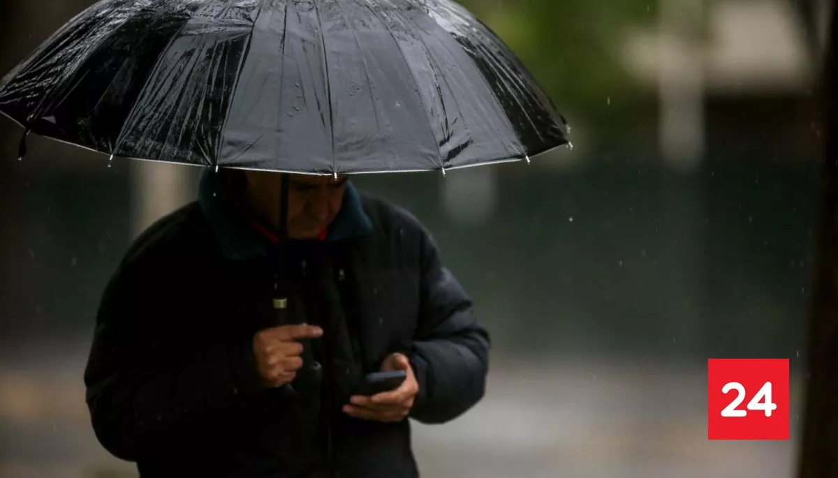 Sistema frontal provoca cortes de luz a más de 640 mil hogares en Chile