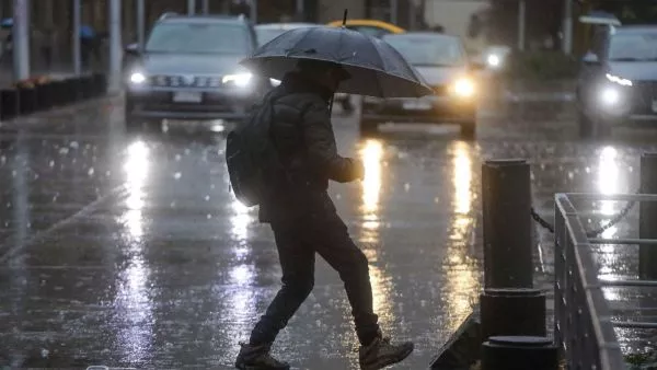 DMC emite Alarma Meteorológica por precipitaciones intensas para dos regiones
