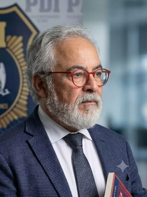 Fiscal Regional de Arica investigará chats de Luis Hermosilla con exjefe de contrainteligencia de la ANI