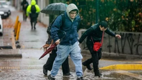 Lluvia en Santiago