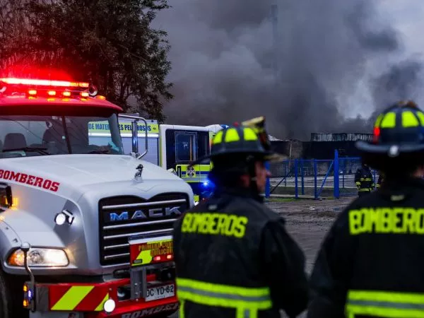 Panimex: Gobierno pide cierre de empresa tras reiterados incendios en Quilicura