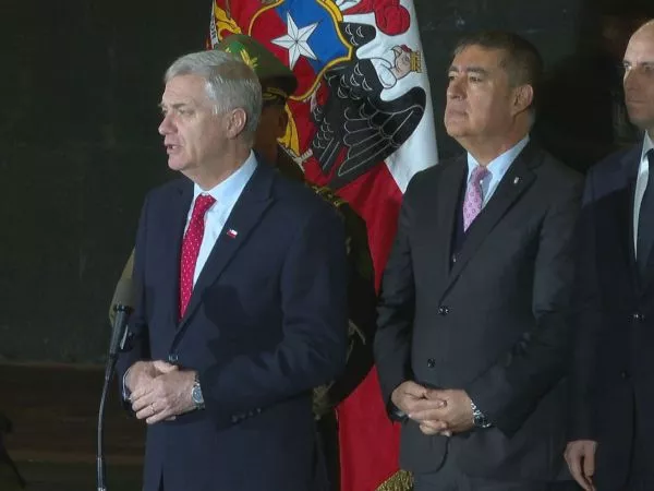 Presidente Kast lidera copamiento en Plaza de Armas: 