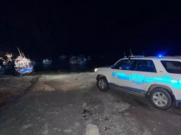 Lancha en Bahía Mansa
