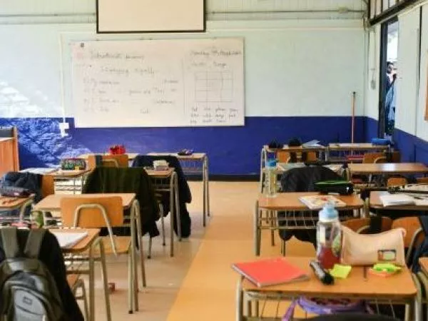 suspensión clases 11 de agosto