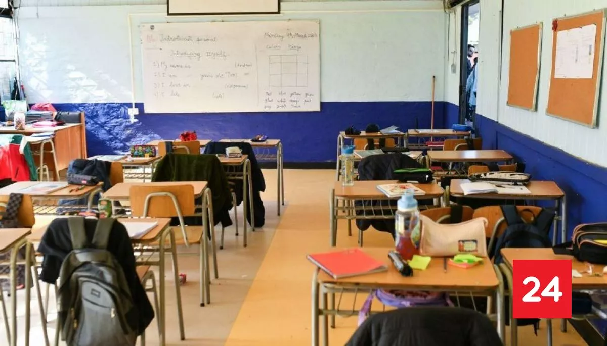 Suspenden clases en regiones de Antofagasta y Atacama por sistema frontal