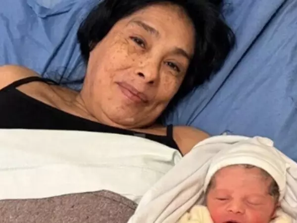 Mujer dio a luz a los 62 años en Argentina: 
