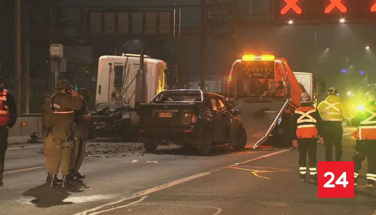 Accidente múltiple terminó con un fallecido en Autopista Central