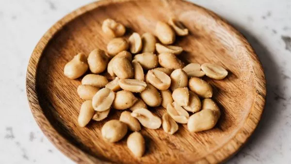 Efectos cancerígenos: Minsal decreta alerta alimentaria por maní contaminado con aflatoxinas