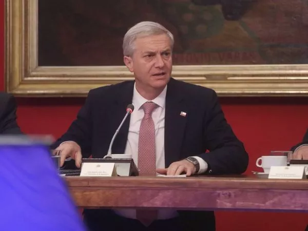 Kast y críticas por nuevo Estado de Excepción: 
