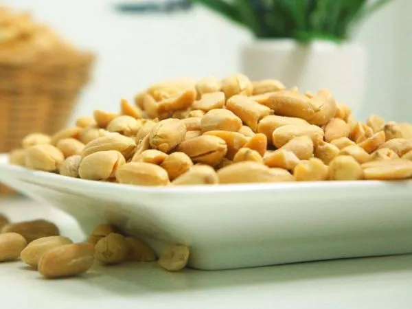 Alerta alimentaria por maní Cuisine & Co: ¿Qué son las aflatoxinas?